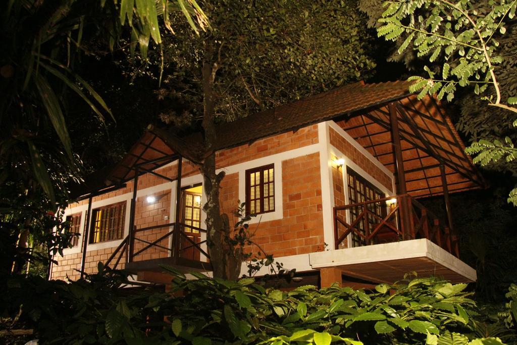 Coffee Acres Plantation Resort 卡尔佩特塔 外观 照片
